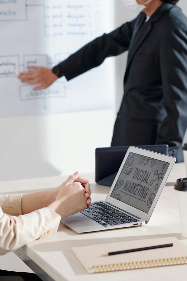 Optimiser sa carrière grâce à la formation continue en marketing digital